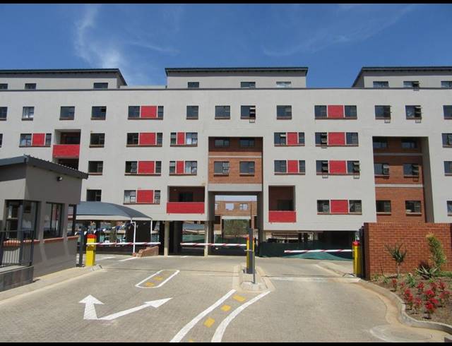 2 BEDROOM APARTMENT FOR SALE IN DIE HOEWES